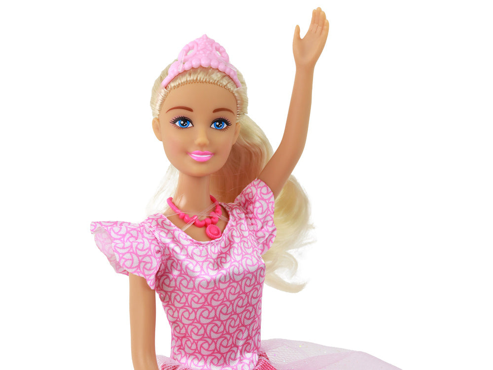 Anlily princese tuvplāns ar paceltu roku; rozā kleita, kronis un gari blondi mati.