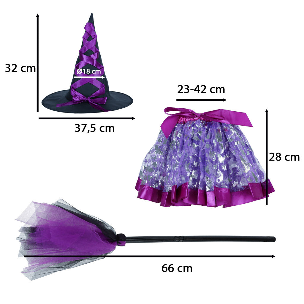 Violetas raganas kostīma komplekta izmēri: cepure ārējais diametrs 37,5 cm, augstums 32 cm, iekšējais diametrs Ø18 cm; svārki jostasvietā 23–42 cm, garums 28 cm; slota garums 66 cm.