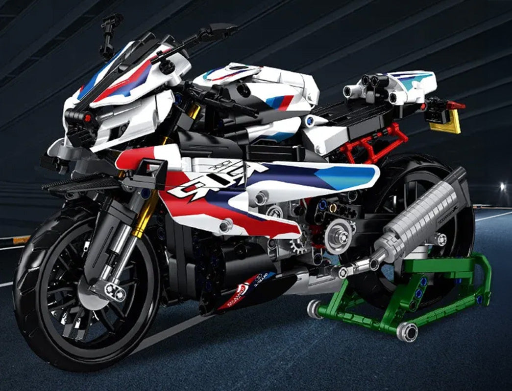 Motocikla sacīkšu konstruktors 912 gab. – balts sporta motocikls ar statīvu