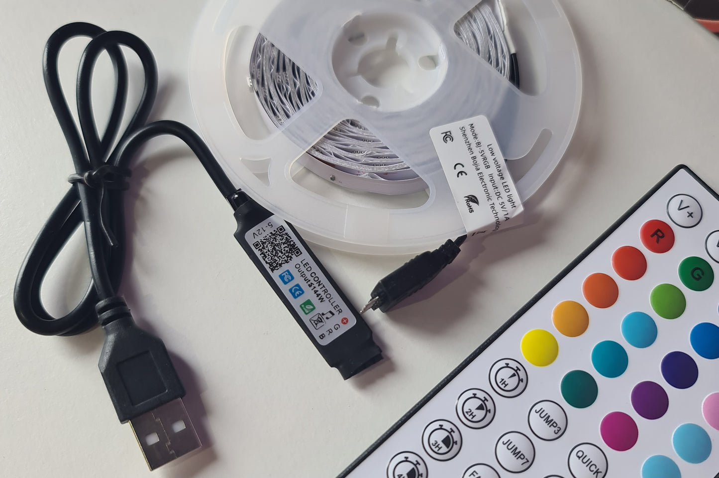 LED lente 5 m RGB, ar tālvadības pulti, USB