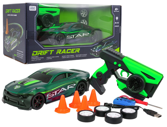 RC drifta auto R/C STAR zaļš ar pulti, konusiem un maināmiem riteņiem