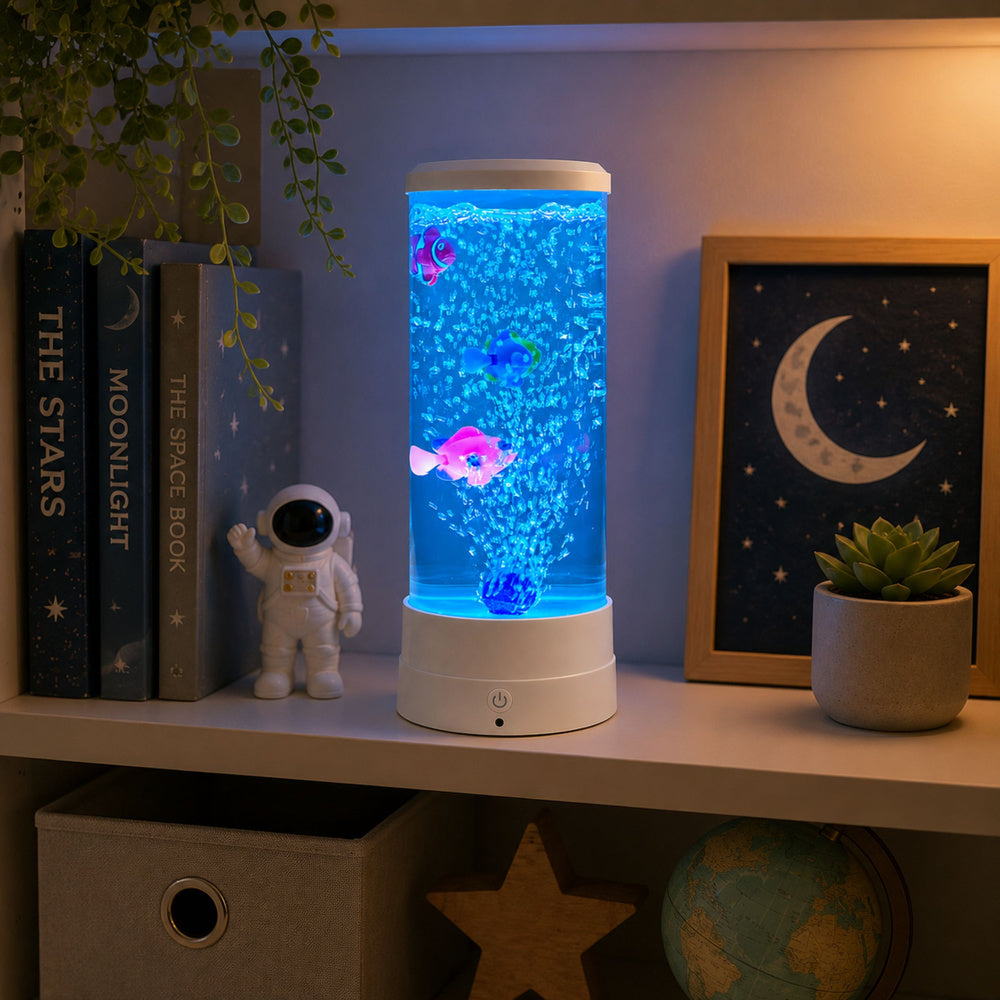 Dekoratīva LED RGB akvārija naktslampiņa ar zivtiņām bērnu istabā