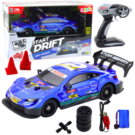 Drift RC sacīkšu auto 1:16 – zils, 30 km/h, komplekts ar pulti, riepām un konusiem