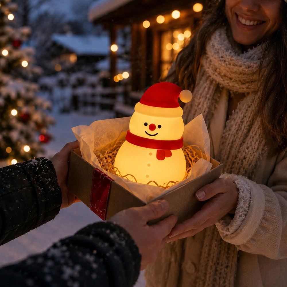 LED Ziemassvētku sniegavīra lampiņa kā dāvana svētkiem