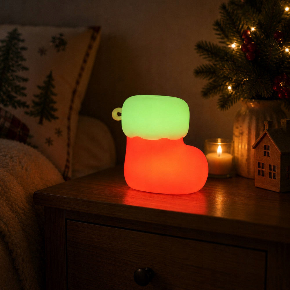LED Ziemassvētku zeķes lampiņa ar maināmu gaismas krāsu pie gultas