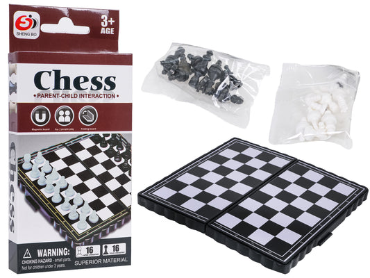 Magnētiskais ceļojumu šahs ar salokāmu dēli un melnām un baltām figūrām