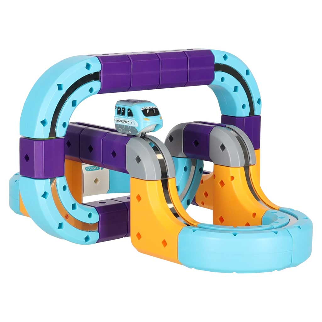 Magnētisko klucīšu trase bērniem ar pašbraucošu USB uzlādējamu automašīnu un kompaktu 3D konstrukciju