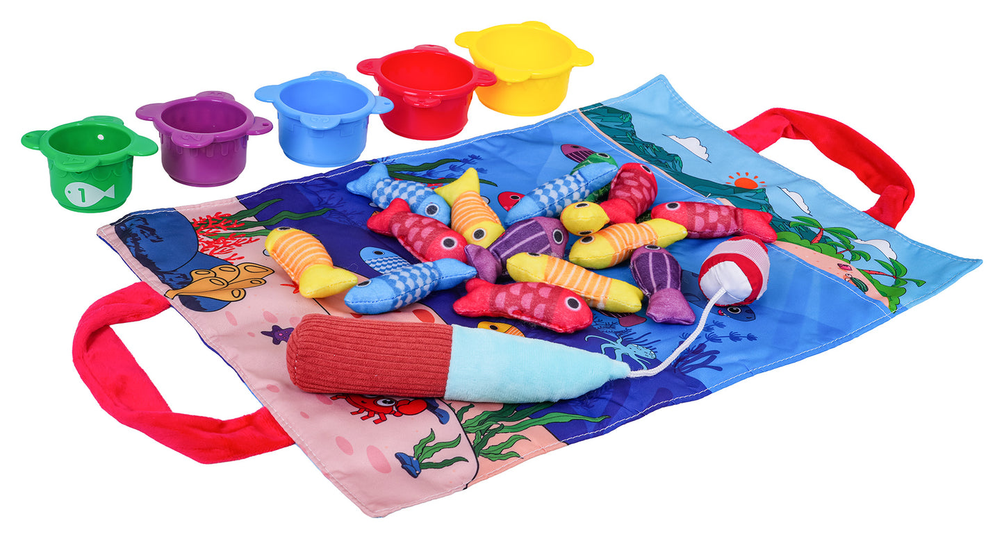 mīksto rotaļu makšķerēšanas paklājiņš ar krāsainām auduma zivtiņām, makšķeri un pieciem kausiņiem šķirošanai