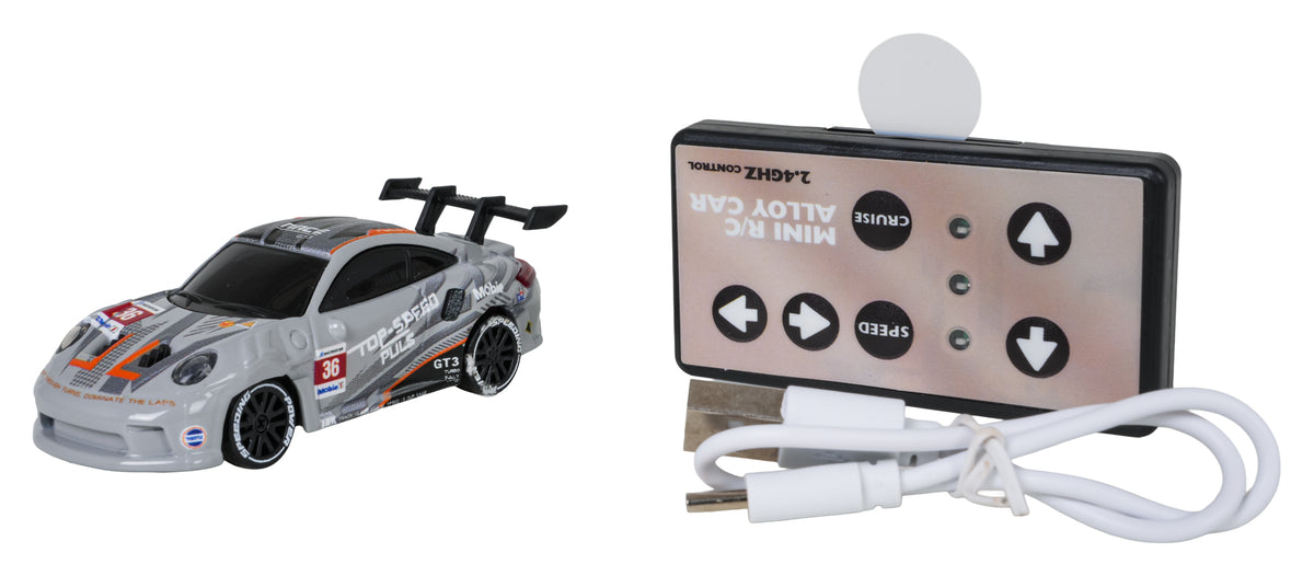 Mini RC sporta auto 2.4 GHz ar pulti un USB uzlādes kabeli