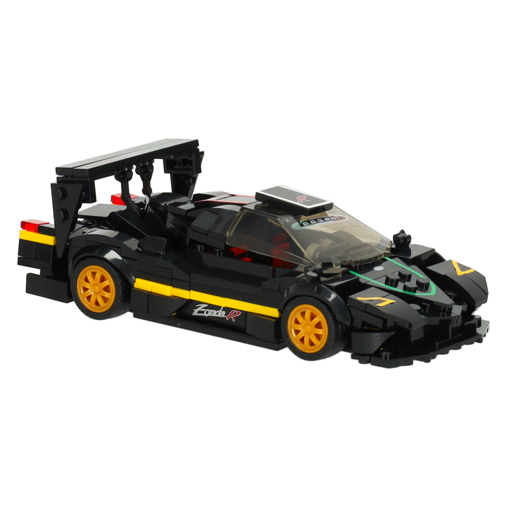 Melns Pagani Zonda R konstruktora modelis ar dzelteniem diskiem