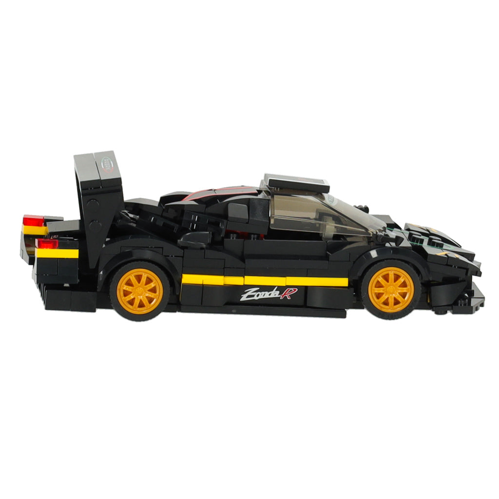 Melns Pagani Zonda R konstruktora auto modelis sānskatā