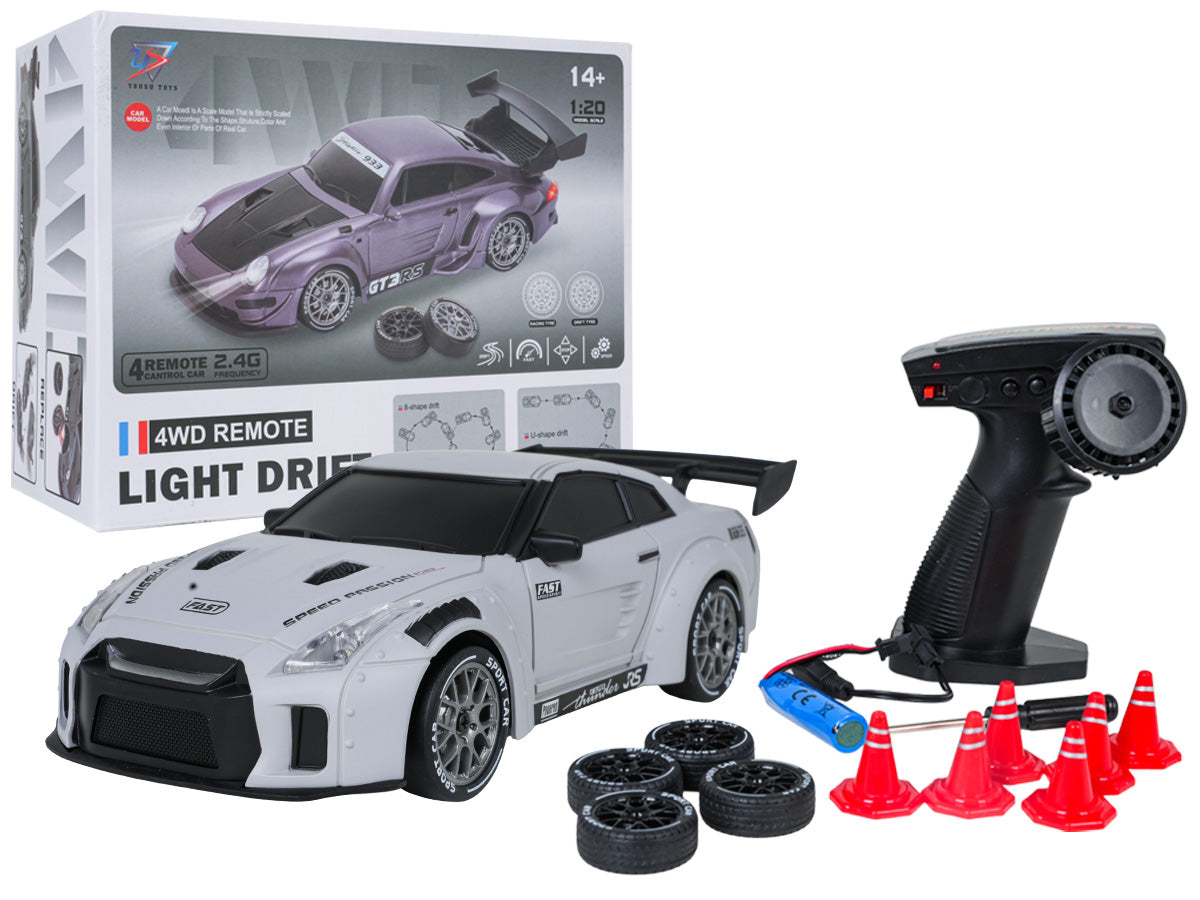 Pelēks RC drifta sporta auto 1:20 4WD ar lielu aizmugurējo spoileri, maināmām riepām, pulti un konusiem