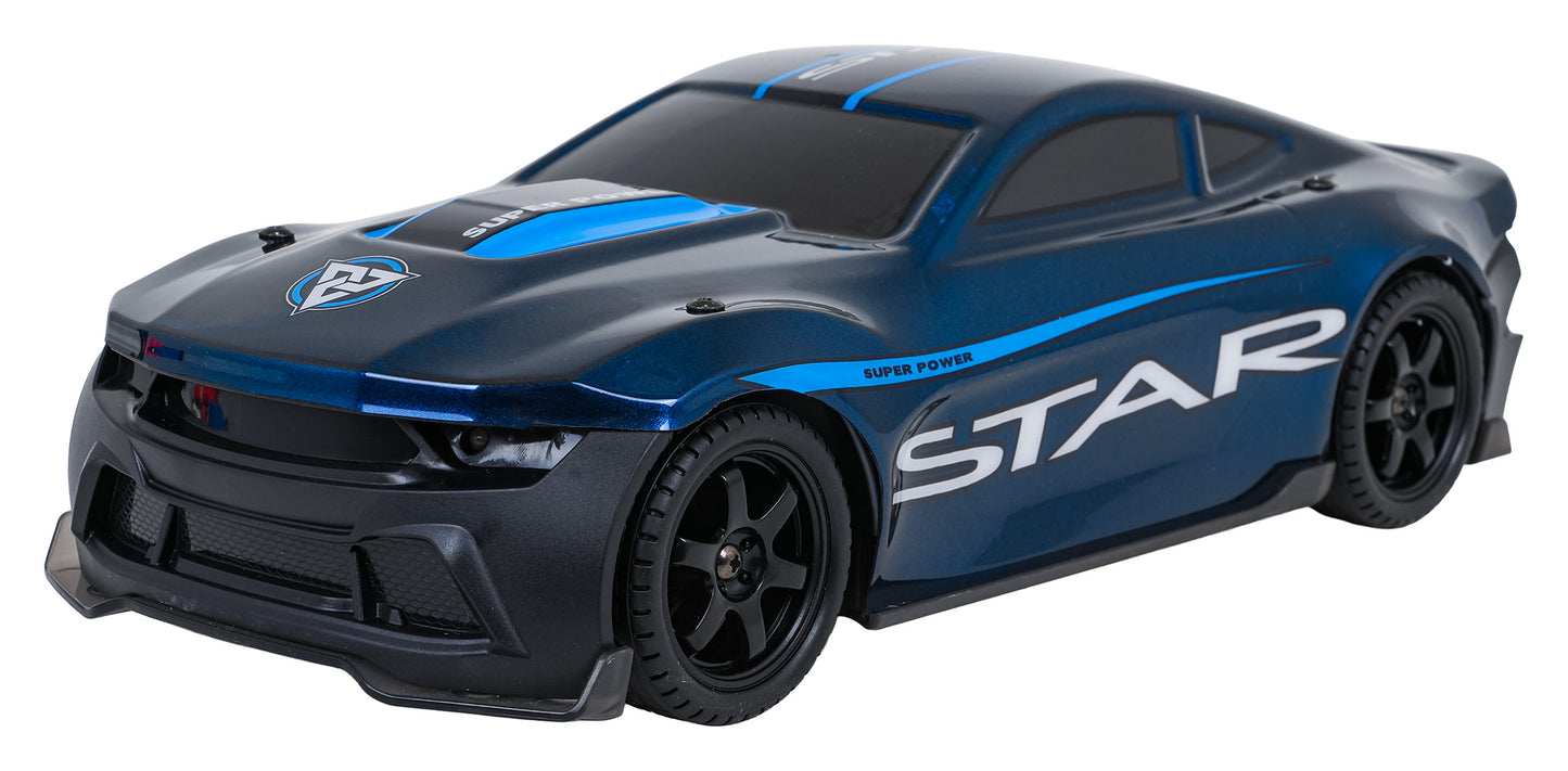 Zila tālvadības drift mašīna “Star” ar melniem sporta diskiem un uzrakstu “Super Power” uz sāniem