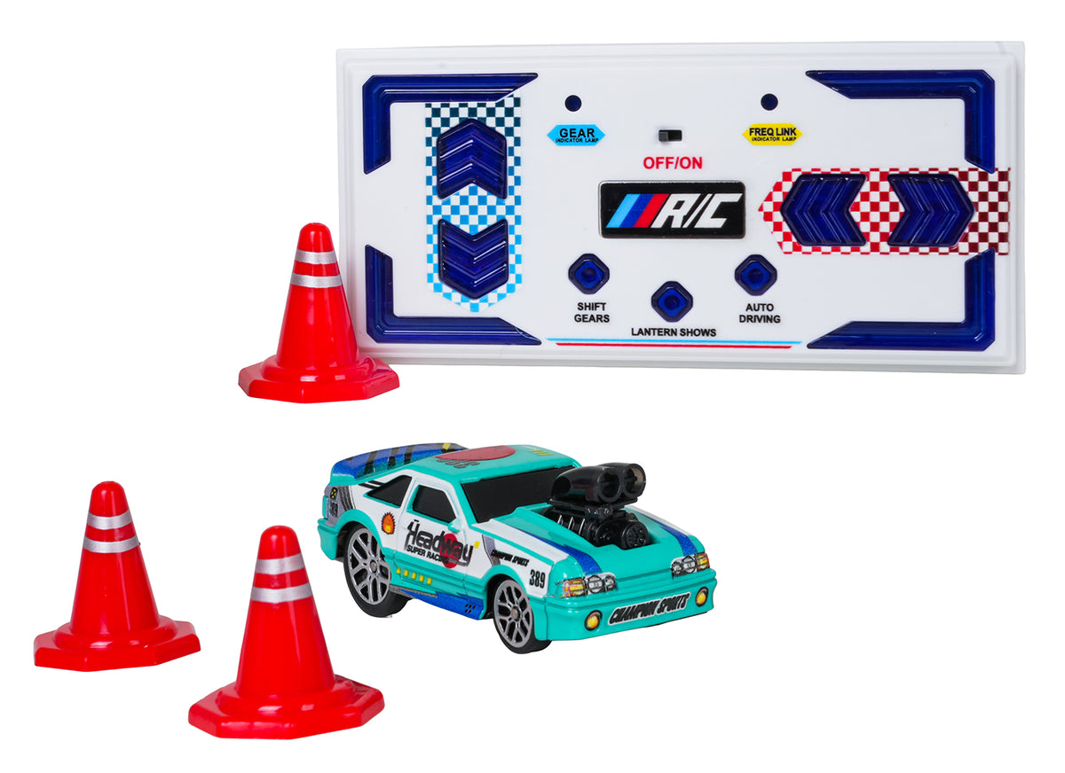 RC sporta auto tirkīza krāsā komplekts ar tālvadības pulti un 3 satiksmes konusiem