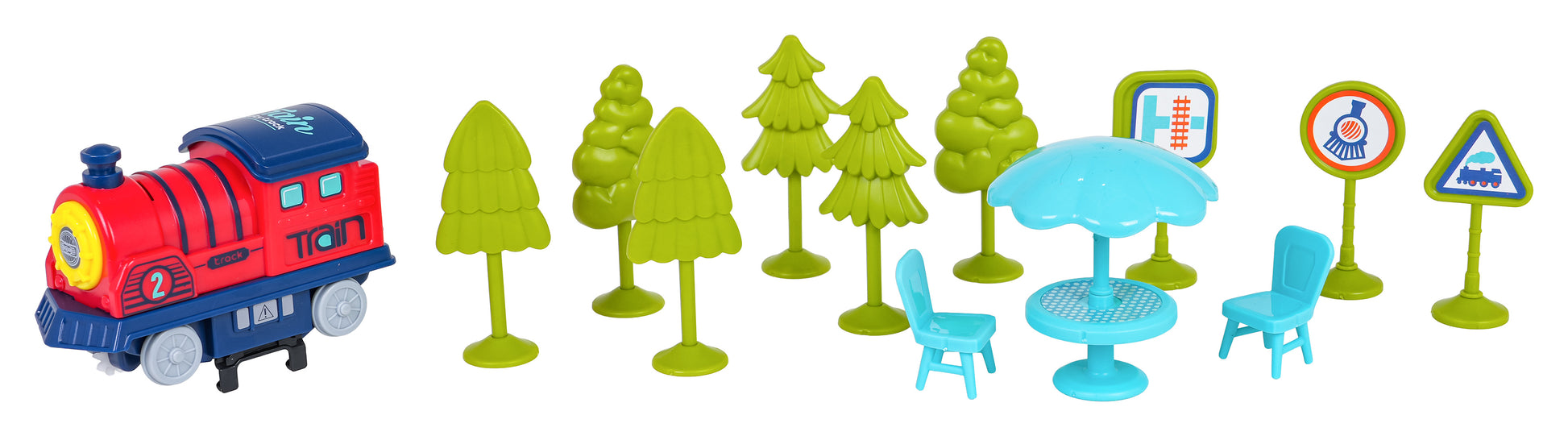 Sarkans un zils rotaļu vilciens ar numuru “2”, blakus plastmasas koki, ceļazīmes un zilas rotaļu mēbeles ar saulessargu.