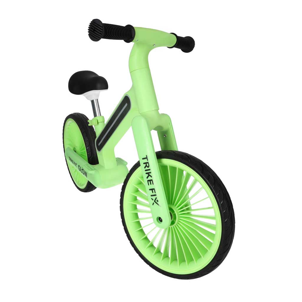 Zaļš Trike Fix Glow bērnu līdzsvara velosipēds skats no priekšpuses