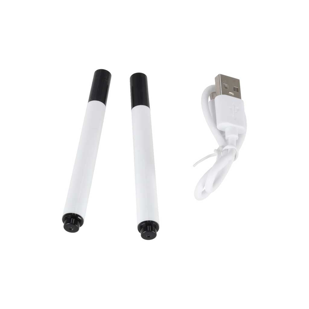 zīmēšanas robota flomāsteri un USB uzlādes kabelis